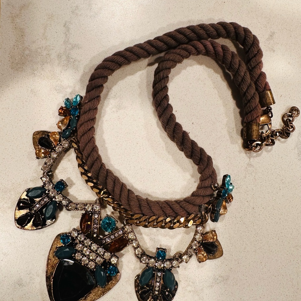 Elegant Black and Gold Statement Necklace